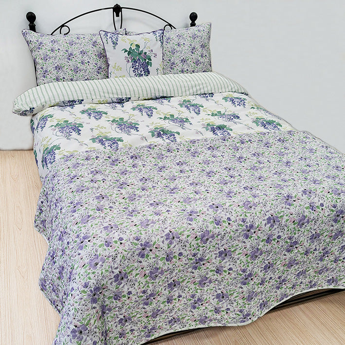 【LAURA　ASHLEY】ウィステリア　キルトマルチカバー　S　130cm X 190cm（メーカー希望小売価格￥25,850税込）