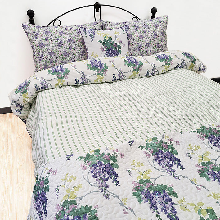 【LAURA　ASHLEY】ウィステリア　キルトマルチカバー　M　190cm X 190cm（メーカー希望小売価格￥35,750税込）