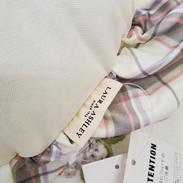 【LAURA ASHLEY】ローズモア　クッション　直径38cm（メーカー希望小売価格￥8,690税込）