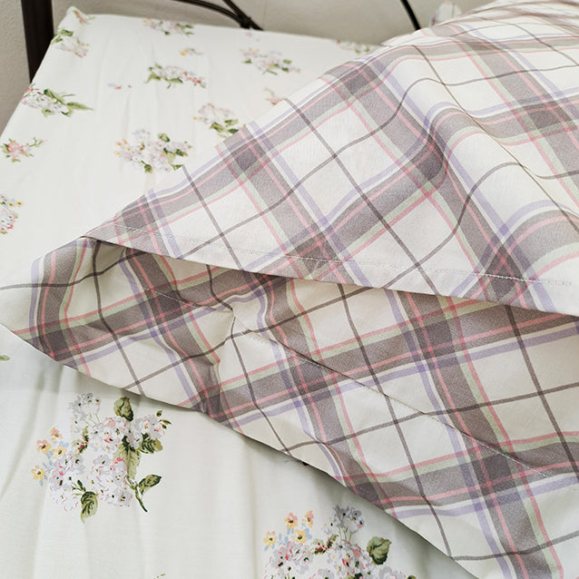 【LAURA ASHLEY】ローズモア　ピローケース　50cm X 70cm（メーカー希望小売価格￥7,260税込）