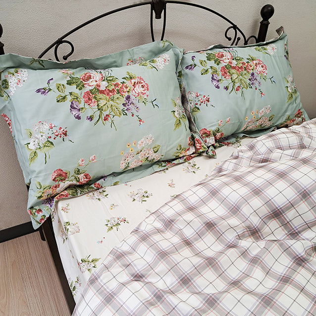 【LAURA ASHLEY】ローズモア　ピローケース　50cm X 70cm（メーカー希望小売価格￥7,260税込）