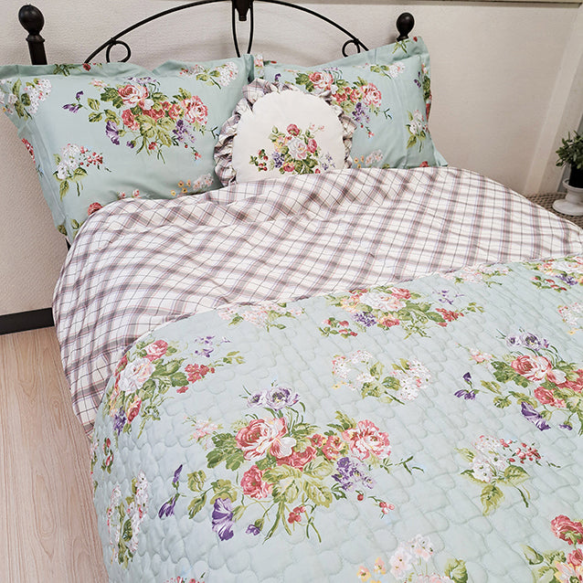 【LAURA ASHLEY】ローズモア　キルトマルチカバー　L　240cm X 190cm（メーカー希望小売価格￥42,829税込）