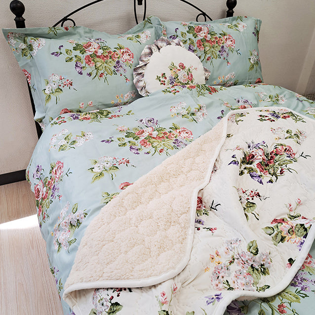 【LAURA ASHLEY】ローズモア　ブランケット　140cm X 200cm（メーカー希望小売価格￥14,300税込）