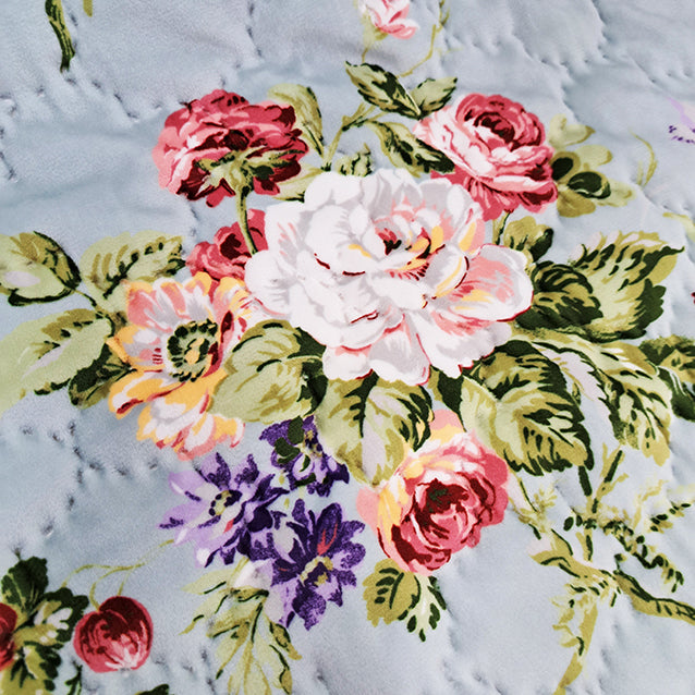 【LAURA ASHLEY】ローズモア　ブランケット　140cm X 200cm（メーカー希望小売価格￥14,300税込）