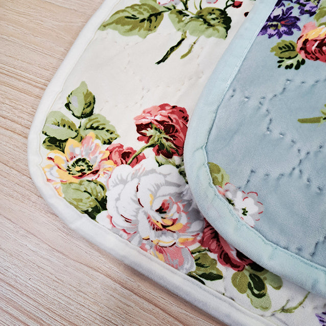 【LAURA ASHLEY】ローズモア　　ひざ掛け　70cm X 120cm（メーカー希望小売価格￥6,427税込）