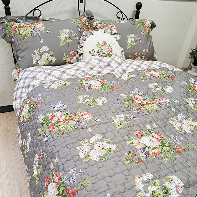 【LAURA ASHLEY】ローズモア　キルトマルチカバー　M　190cm X 190cm（メーカー希望小売価格￥35,689税込）
