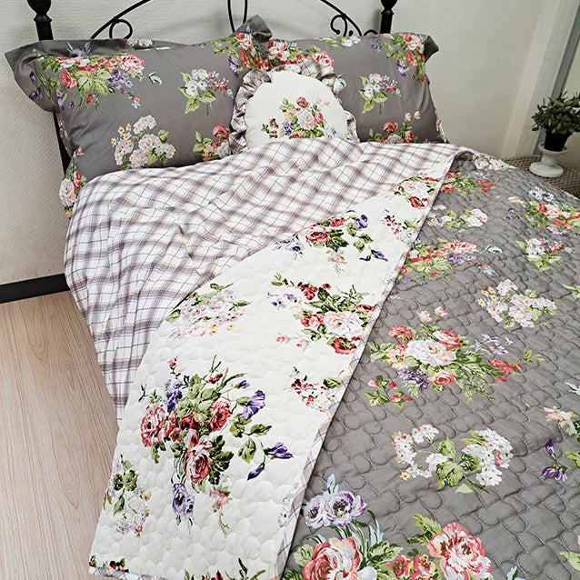 【LAURA ASHLEY】ローズモア　キルトマルチカバー　L　240cm X 190cm（メーカー希望小売価格￥42,829税込）