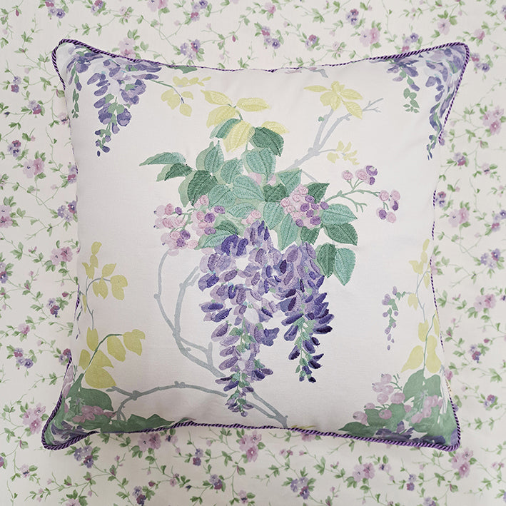 【LAURA　ASHLEY】ウィステリア　クッションカバー　45cmX45cm（メーカー希望小売価格￥7,744税込）