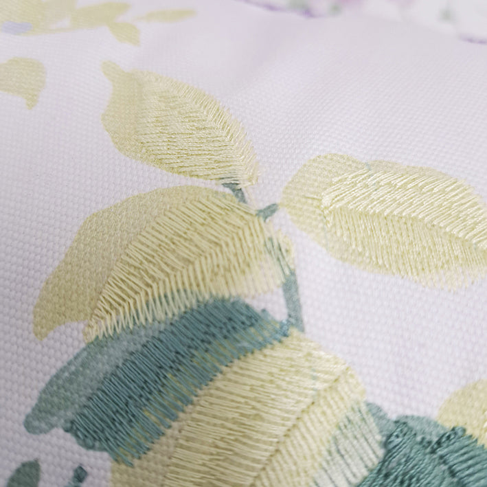 【LAURA　ASHLEY】ウィステリア　クッションカバー　45cmX45cm（メーカー希望小売価格￥7,744税込）