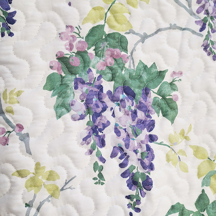 【LAURA　ASHLEY】ウィステリア　キルトマルチカバー　M　190cm X 190cm（メーカー希望小売価格￥35,750税込）